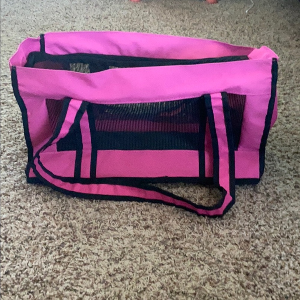 Dog carrier